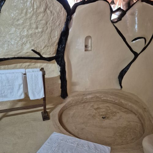 Kulalu Camp bathroom